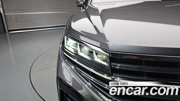 Volkswagen Touareg 2024, фото 8