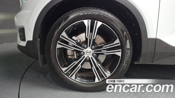 Volvo XC40 2022, фото 4