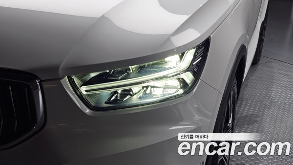 Volvo XC40 2022, фото 7