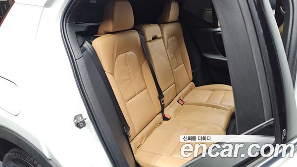 Volvo XC40 2022, фото 15