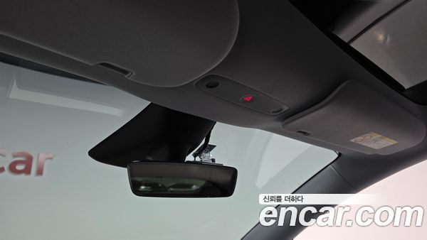 Tesla Model Y 2025, фото 31