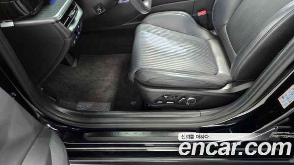 Hyundai Grandeur 2023, фото 28