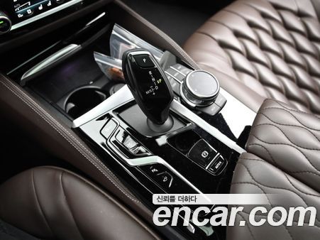 BMW 5 Series 2023, фото 9