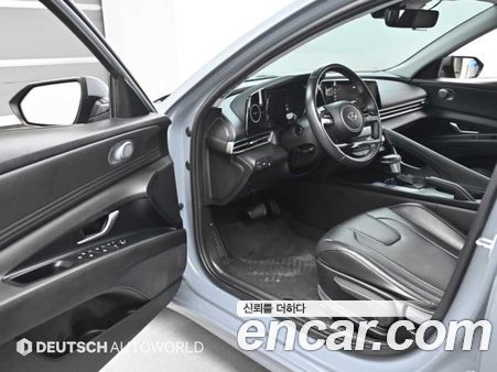 Hyundai Elantra 2023, фото 11