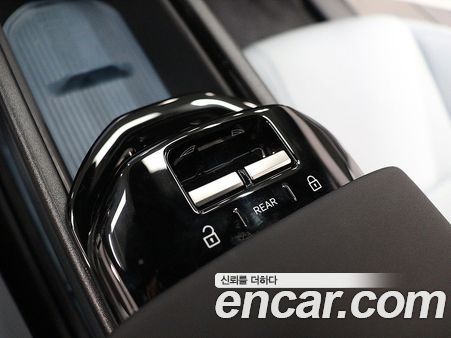 Volvo EX30 2025, фото 10