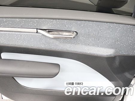 Volvo EX30 2025, фото 11