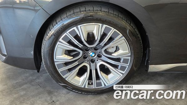 BMW 7 Series 2023, фото 5