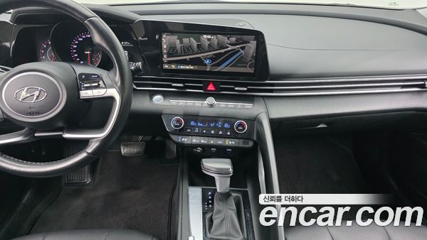 Hyundai Elantra 2023, фото 14