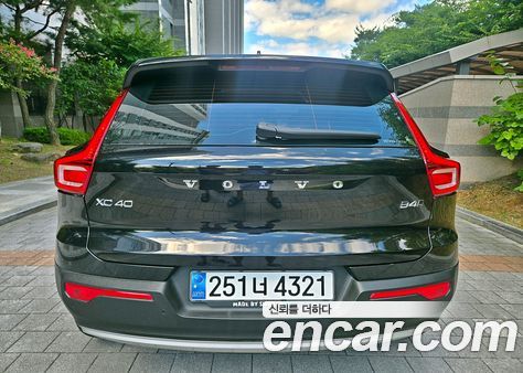 Volvo XC40 2021, фото 5