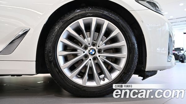 BMW 5 Series 2021, фото 5