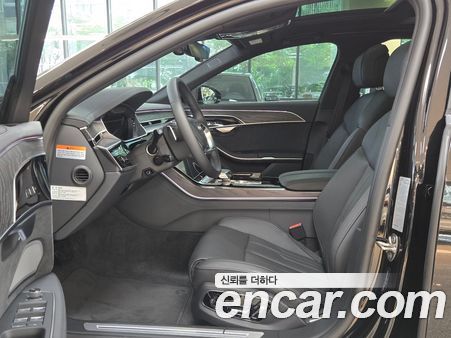 Audi A8 2022, фото 20