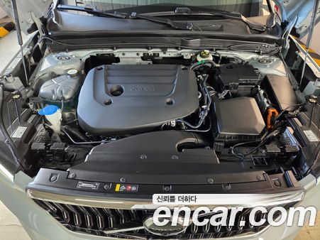 Volvo XC40 2025, фото 5
