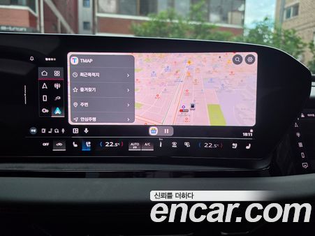 Audi Q6 e-tron 2025, фото 5