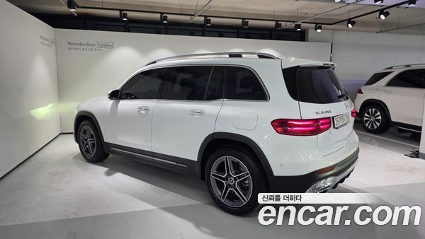 Mercedes-Benz GLB 2026, фото 3
