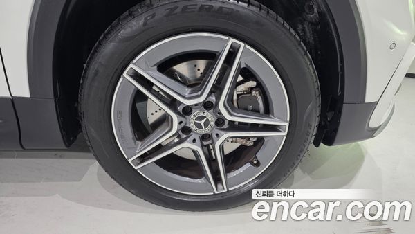 Mercedes-Benz GLB 2026, фото 5