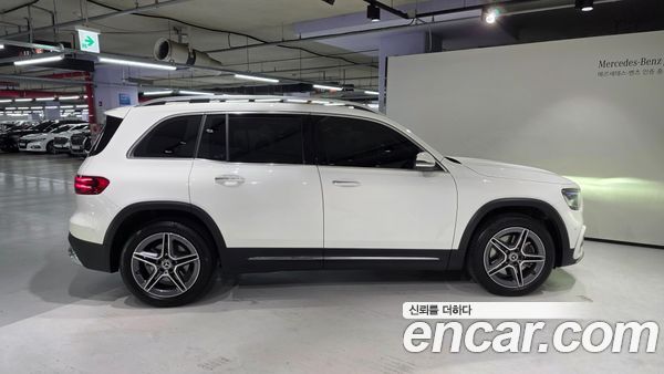Mercedes-Benz GLB 2026, фото 9