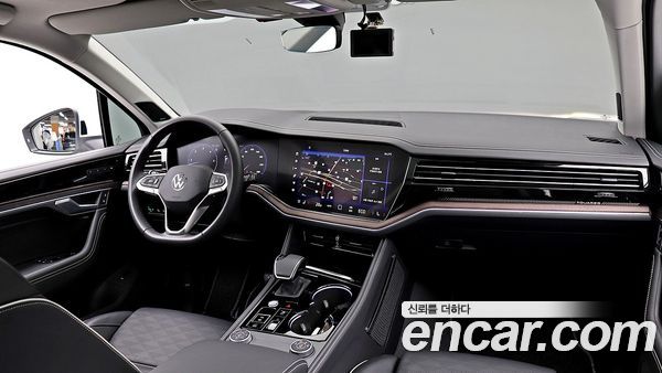 Volkswagen Touareg 2026, фото 7