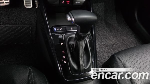 Kia Stonic 2020, фото 9