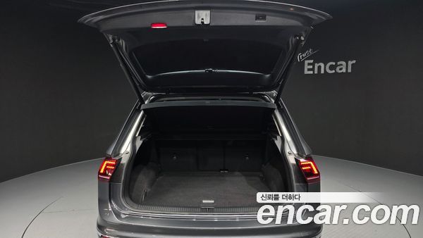 Volkswagen Tiguan 2020, фото 25