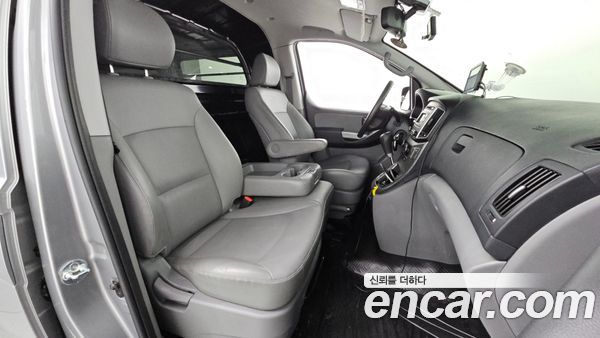 Hyundai Grand Starex 2021, фото 16