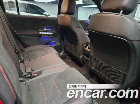 Mercedes-Benz GLB 2026, фото 12
