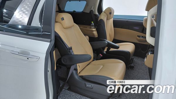 Kia Carnival 2023, фото 11