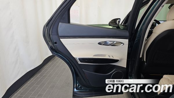 Genesis GV70 2022, фото 15
