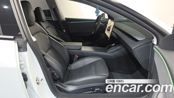 Tesla Model 3 2024, фото 15