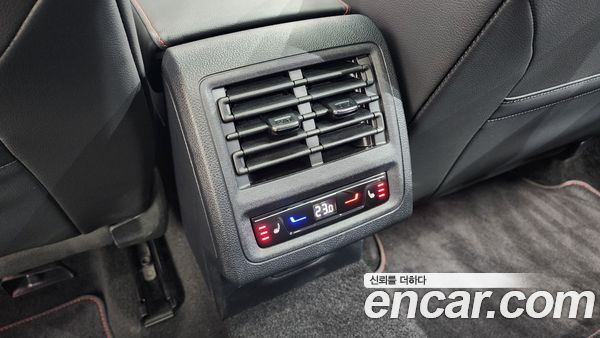 Volkswagen Golf 2025, фото 31