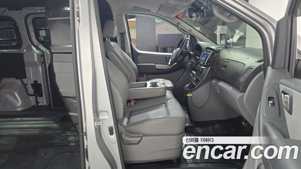 Hyundai Grand Starex 2021, фото 16