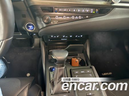 Lexus ES 2020, фото 14