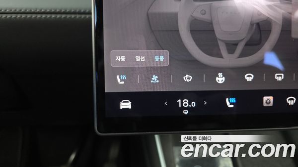 Tesla Model Y 2026, фото 31