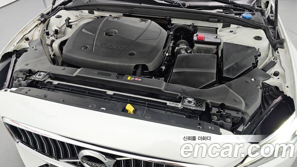 Volvo S60 2020, фото 6