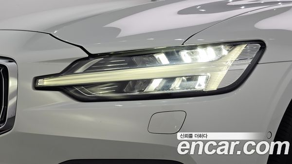 Volvo S60 2020, фото 8