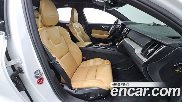 Volvo S60 2020, фото 16