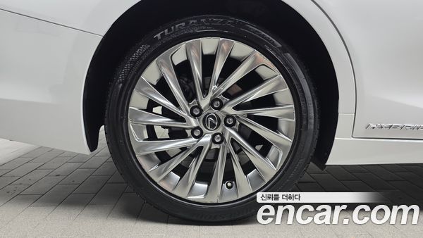 Lexus ES 2021, фото 4