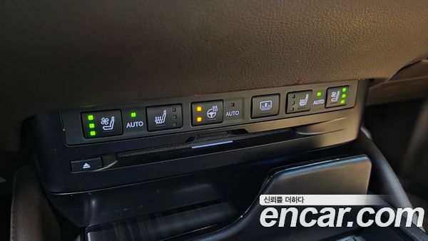 Lexus ES 2021, фото 30