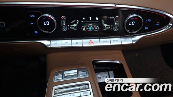Genesis GV70 2021, фото 29