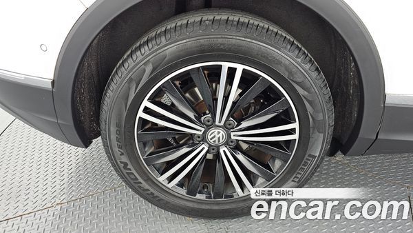 Volkswagen Tiguan 2020, фото 5