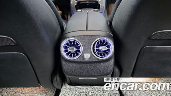Mercedes-Benz E-Class 2022, фото 32
