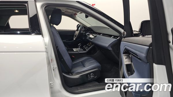 Land Rover Range Rover Evoque 2021, фото 16