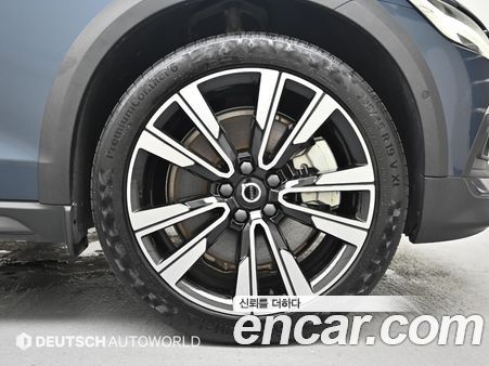 Volvo V60 2025, фото 5