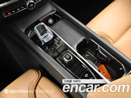 Volvo V60 2025, фото 9
