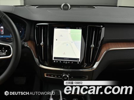 Volvo V60 2025, фото 14