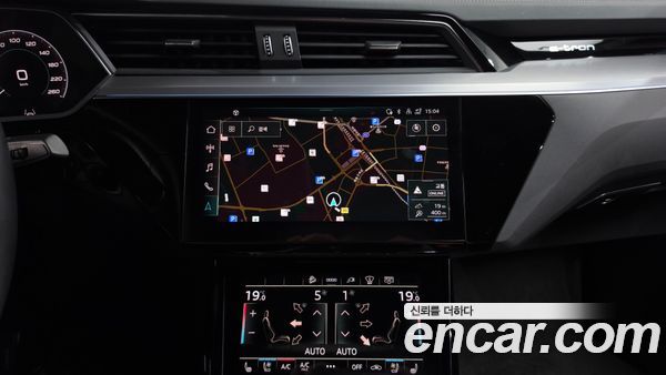 Audi e-tron 2021, фото 14