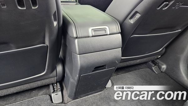Hyundai Santa Fe 2025, фото 31