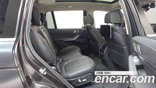 BMW X7 2022, фото 17