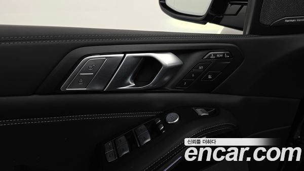 BMW X7 2022, фото 37