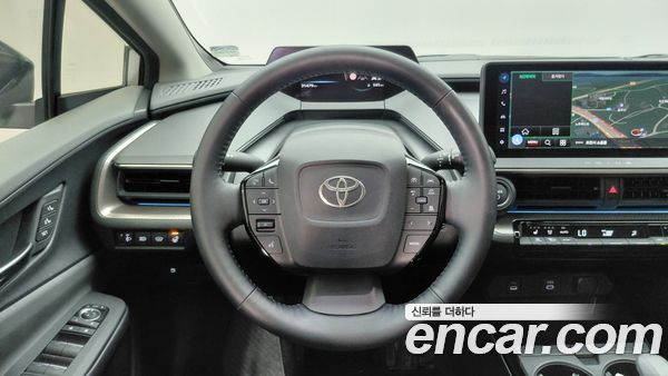 Toyota Prius 2024, фото 8