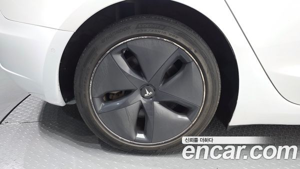 Tesla Model 3 2020, фото 5